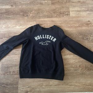 Holister black crewneck